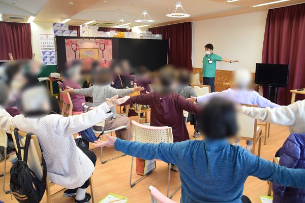 作業療法士（OT)による体操